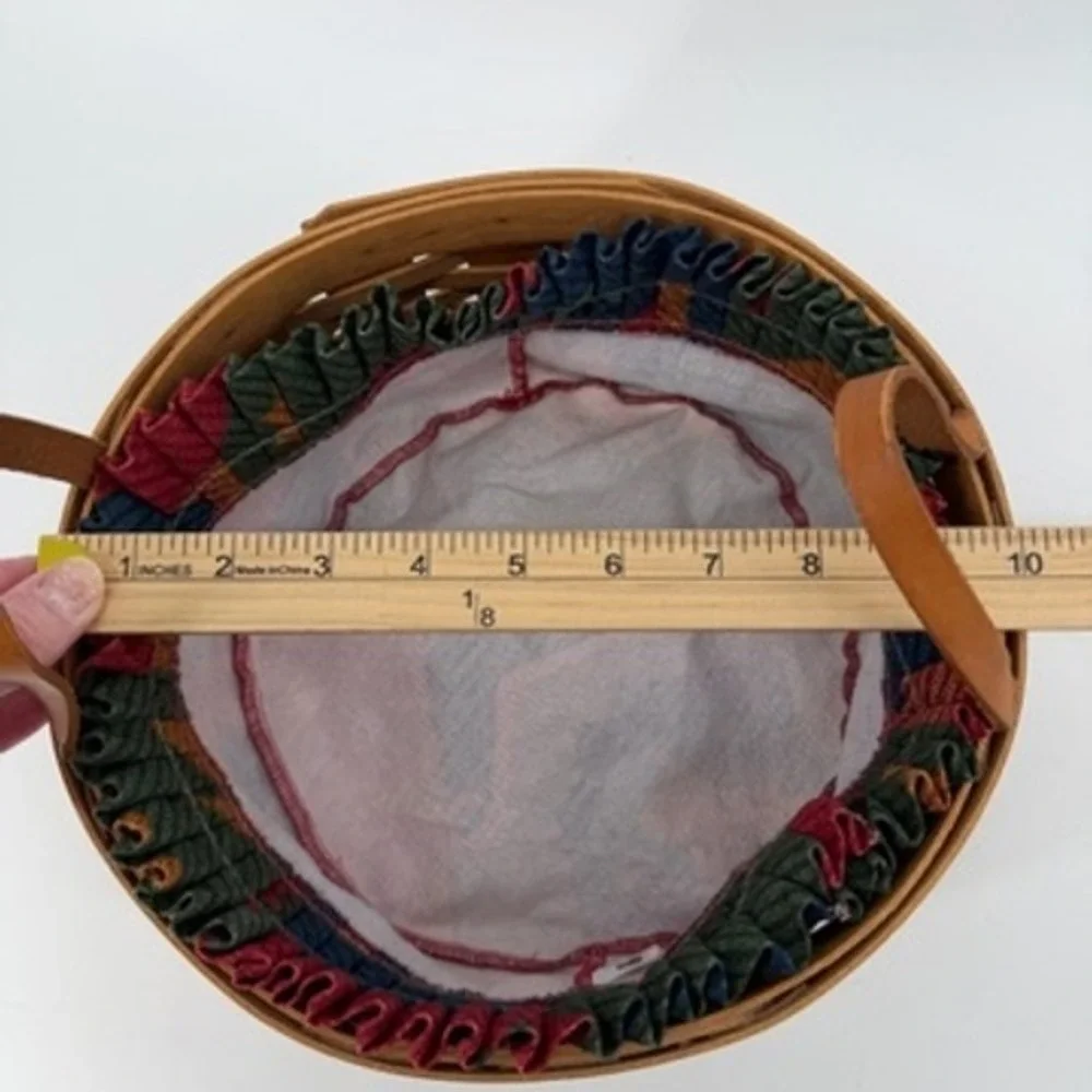 Longaberger 1993 Handwoven Round Basket Leather Handles Southwestern Liner USA